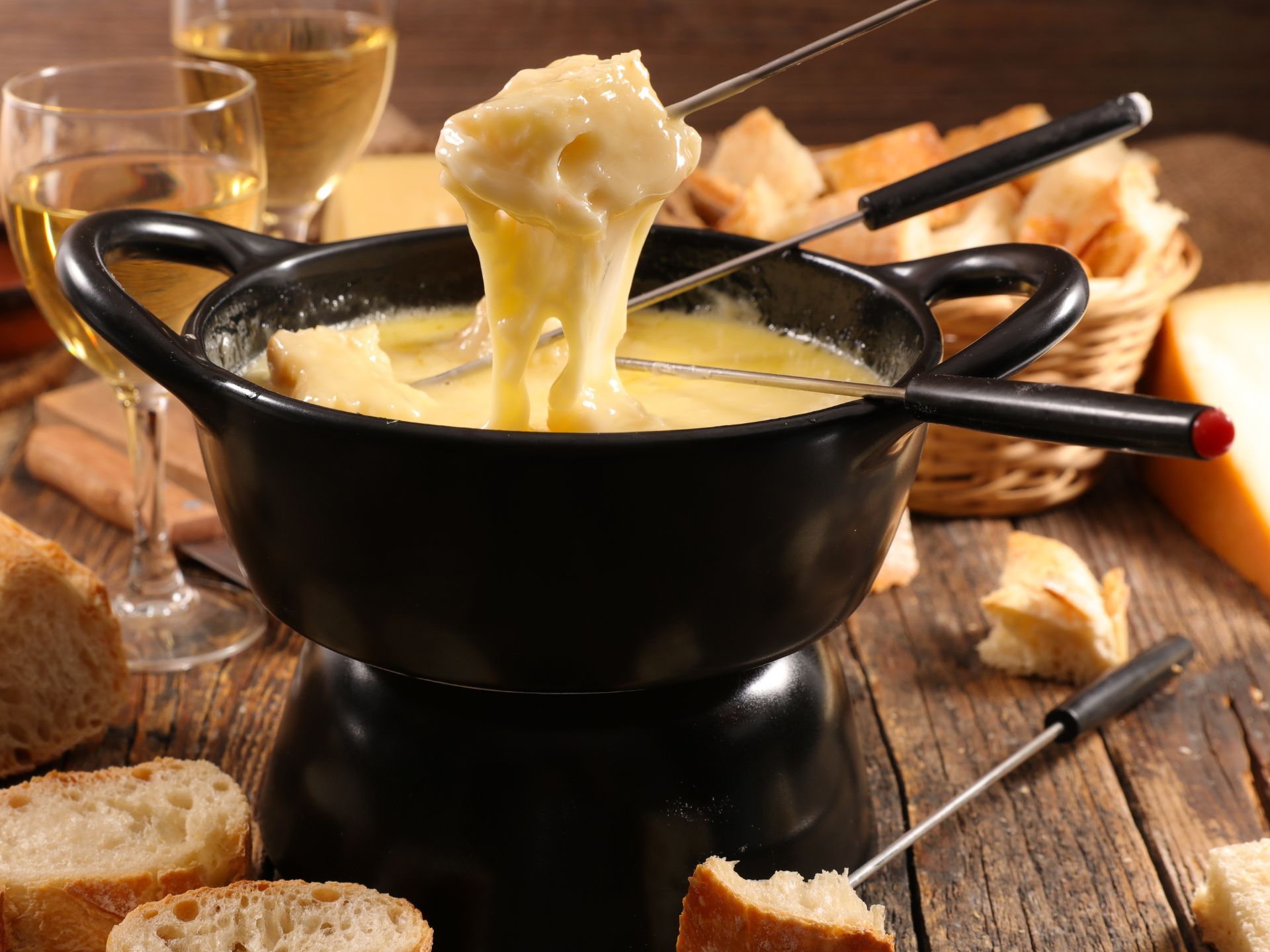 Fondue-Essen in Dornach